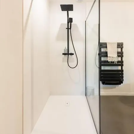 La Coursive : Belle Maison De Standing Avec Piscine Villa *