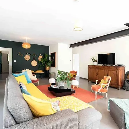 La Coursive, Belle Maison Confort Avec Piscine וילה מונפלייה